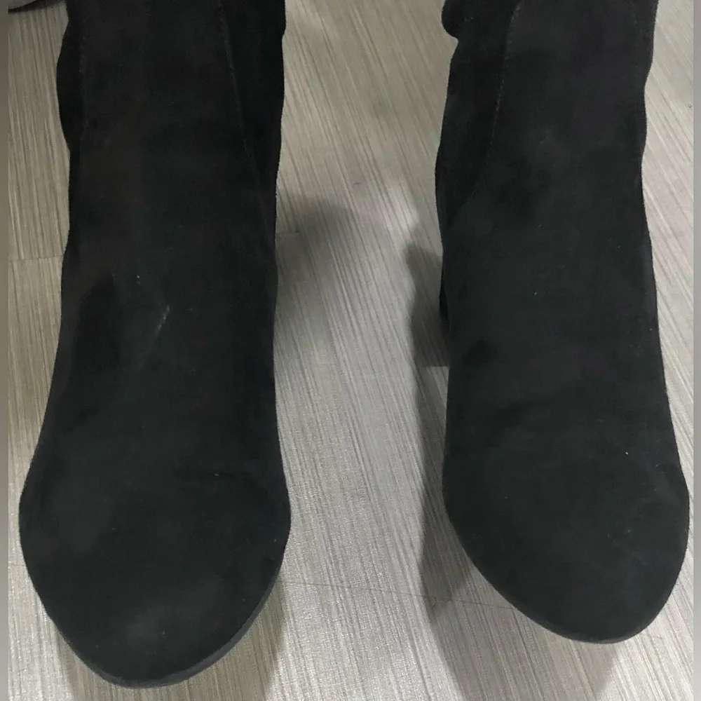Isaac Mizrahi Over the Knee Boots Faux Suede Heeled & Lined in Black size 7.5